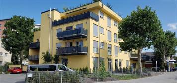 2 Zimmerwohnung in Rüsselsheim mit EB Küche ohne Balkon