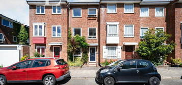 4 bedroom terraced house