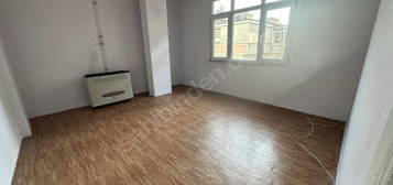 GÖZTEPE MAH KİRALIK DAİRE 2+1