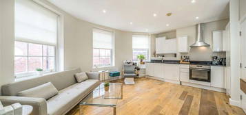 Flat for sale in Clapham High Street, London SW4