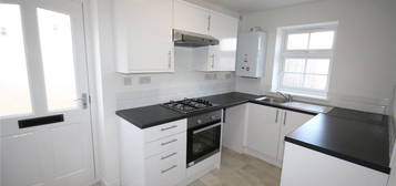 2 bed flat to rent