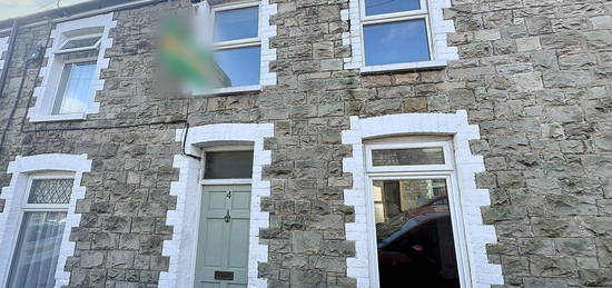 3 bed terraced house for sale