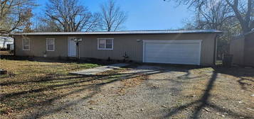 624 E  10th St, Fort Scott, KS 66701