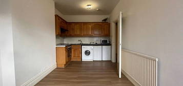 2 bed flat to rent