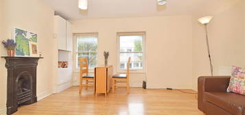 Flat to rent in Penton Street, Angel N1