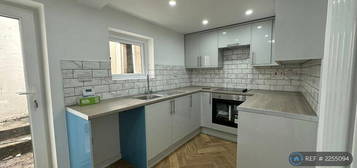 3 bedroom terraced house