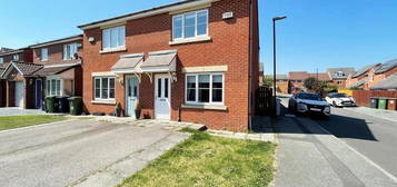 3 bedroom semi-detached house to rent