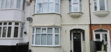 4 bedroom terraced house to rent