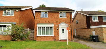 6 bed detached house to rent