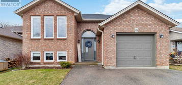 29 MCGUINESS DRIVE, Brantford, Ontario