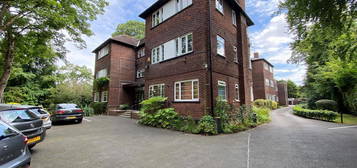 Flat to rent in Didsbury, Wilmslow Road, Manchester M20