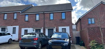 2 bed semi-detached house to rent