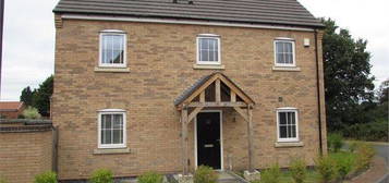 3 bed semi-detached house to rent