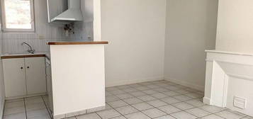 Appartement  à louer, 2 pièces, 1 chambre, 30 m²