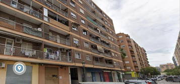 Piso en venta en Carrer del Professor Blanco, 26, Safranar