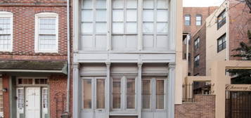 131 Arch St #304, Philadelphia, PA 19106