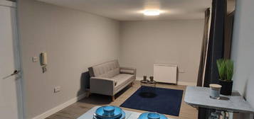 Flat to rent in Apartment, Lakeside Rise, Manchester M9