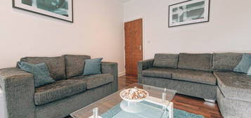 2 bed flat to rent