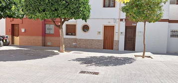 Casa en Sanlúcar la Mayor