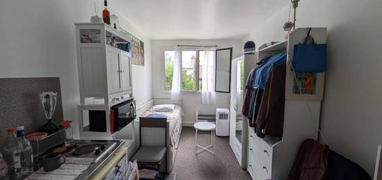 Studio  à vendre, 1 pièce, 14 m², Étage 1/1