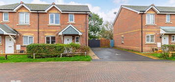 3 bed semi-detached house to rent