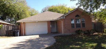 3716 N Terry St, Fort Worth, TX 76106