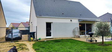 Pavillon plain pied 81 m² 3 chambres sur 700 m²