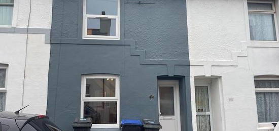 Terraced house to rent in Dickson Road, Dover CT17