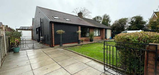 2 bedroom semi-detached bungalow for sale