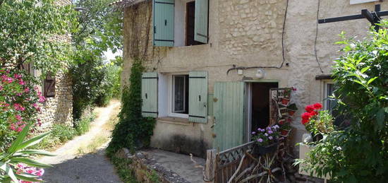 Exclusivité à Oraison, petit hameau