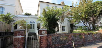 Flat to rent in Richmond Road, Brighton, East Sussex BN2