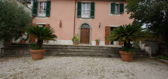 Villa unifamiliare, ottimo stato, 400 m², Citerna