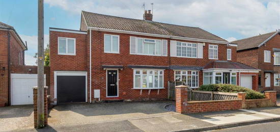 4 bedroom semi-detached house for sale