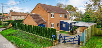 4 bed detached house for sale