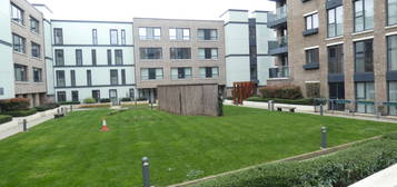 Flat to rent in Aurora Point East, Plough Way, Marine Wharf, Surrey Quays SE16