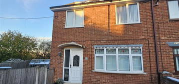 3 bed semi-detached house for sale