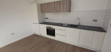 2 bed flat to rent