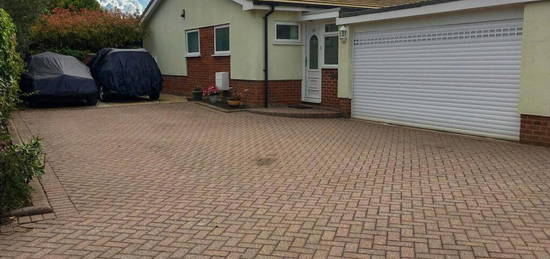 3 bedroom detached bungalow for sale