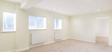 2 bed flat to rent