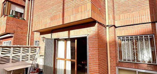 Casa adosada en calle Del Arzobispo Morcillo, Ruiseñores, Zaragoza