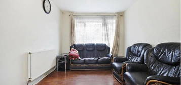 Flat for sale in Aspen Drive, Wembley, Wembley HA0