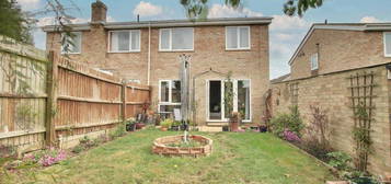 4 bedroom semi-detached house for sale