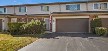 1295 Briarwood Ln Unit 1295, Libertyville, IL 60048