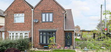 2 bedroom semi-detached house for sale