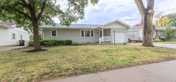 2234 Roach St, Salina, KS 67401