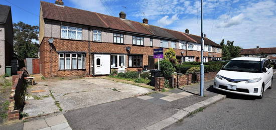 End terrace house to rent in Fields Park Crescent, Chadwell Heath RM6