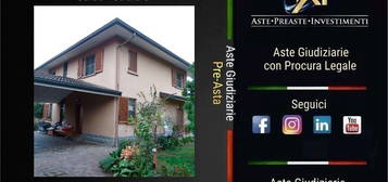 Villa all'asta in via G. Miglioli, 15