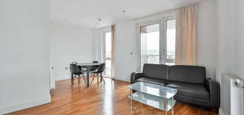 3 bedroom flat for sale