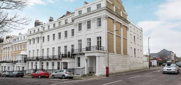 Flat to rent in Sussex Square, Brighton, East Sussex BN2