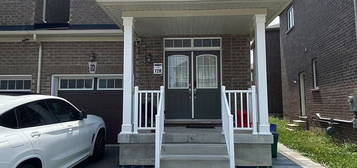 9 Mohandas Dr, Markham, ON L3S 0E4
